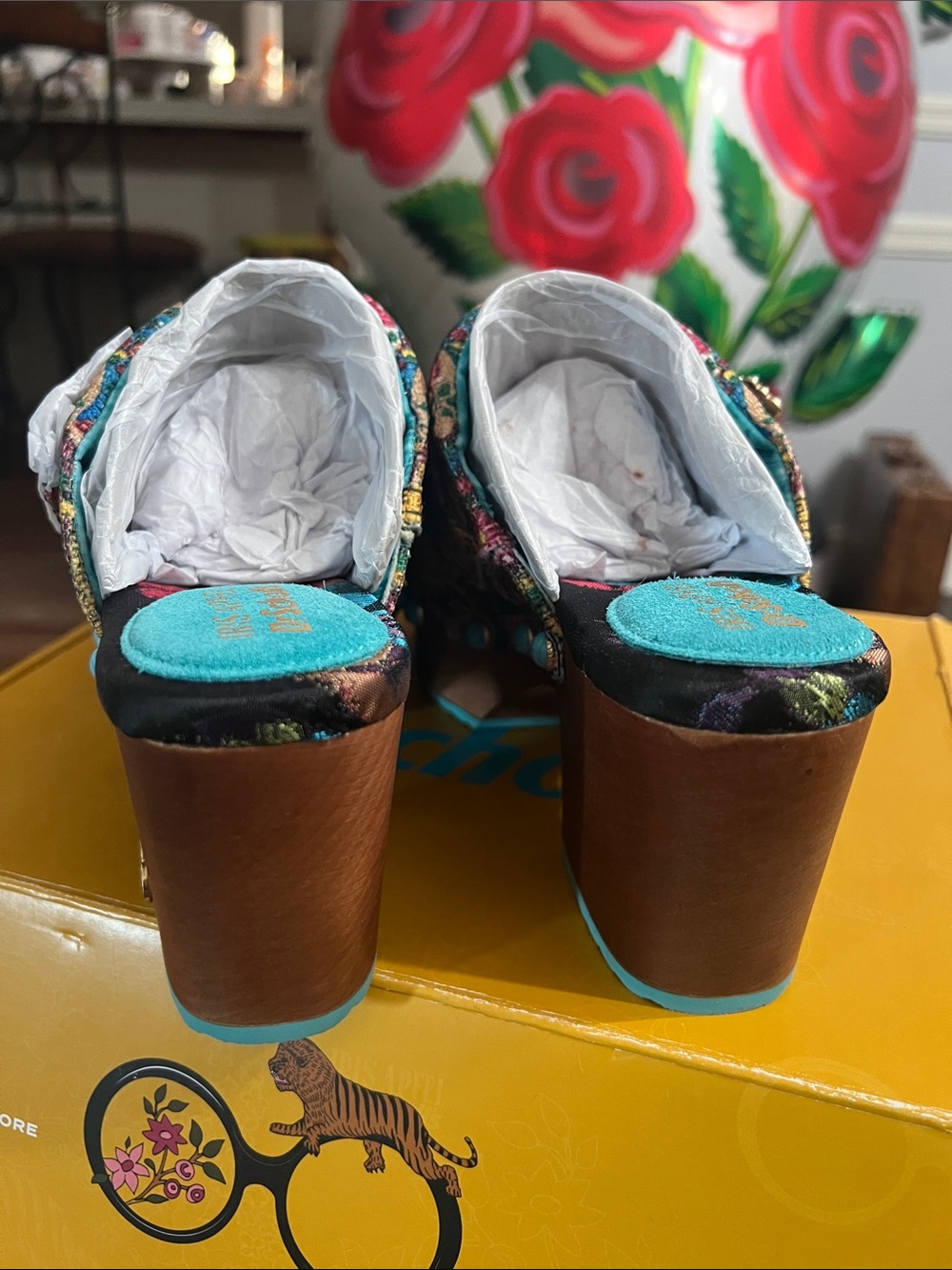 Dr. Scholl's Multicolor JOY Tapestry Platform Clogs - Picture 9 of 16